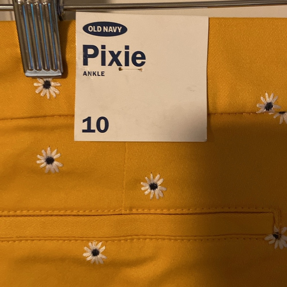Old Navy Mustard Yellow Pixie Ankle Pants with Daisy Embroidery - Picture 7 of 8